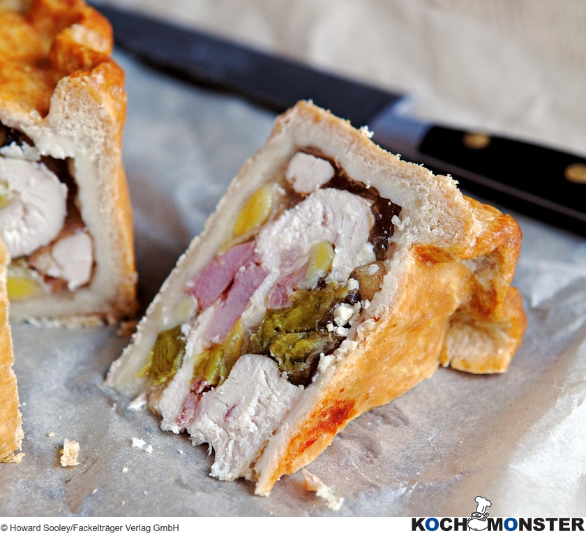 Hühnerpie mit Schinken und Porree
Foto (c) Howard Sooley/Fackelträger Verlag GmbH
(stark reduzierte Bildqualität) Hühnerpie mit Schinken und Porree