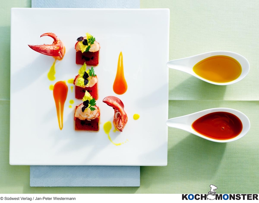 Hummer mit Wassermelone, Curryöl und tasmanischem Bergpfeffer
Foto (c) Südwest Verlag / Jan-Peter Westermann
(stark reduzierte Bildqualität)  Hummer mit Wassermelone, Curryöl und tasmanischem Bergpfeffer
