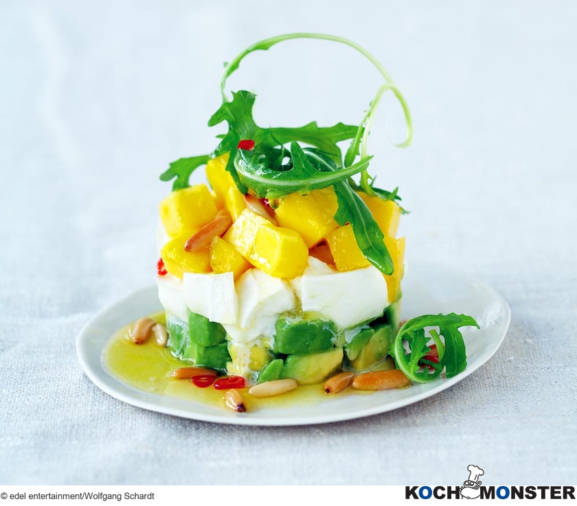 Avocado-Mozzarella-Salat mit Mango