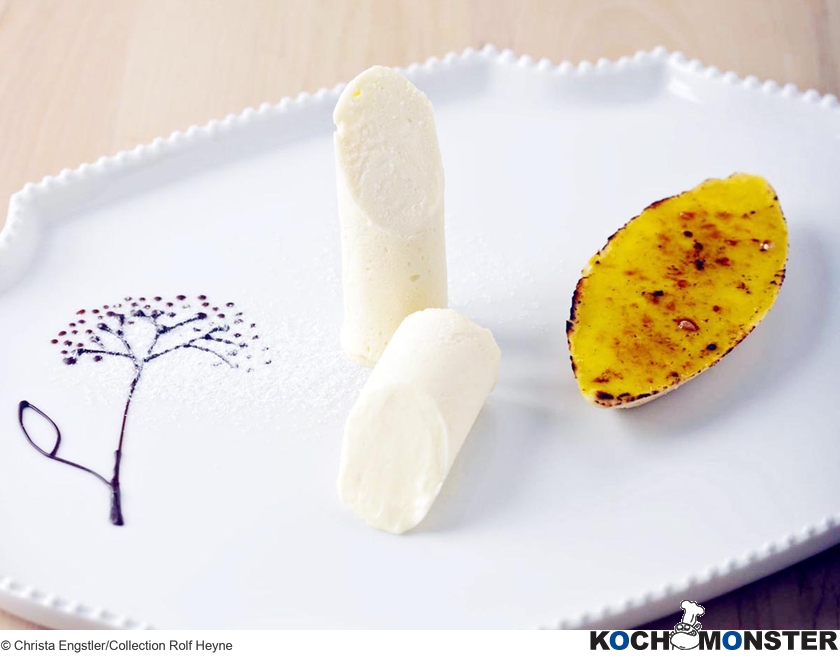 Hollerblütenparfait mit gebrannter Safran-Honig-Creme
Foto (c) Christa Engstler/Collection Rolf Heyne
(stark reduzierte Bildqualität) Hollerblütenparfait mit gebrannter Safran-Honig-Creme